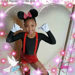 Meet your Posher, Monique